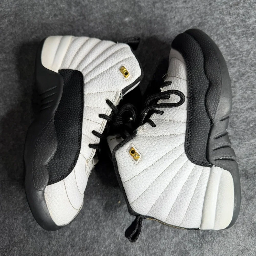 Jordan 12 Retro Royalty Taxi White Black Gold 151186-170‎ Boys Size 1Y